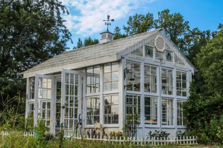 Victorian-style Greenhouses